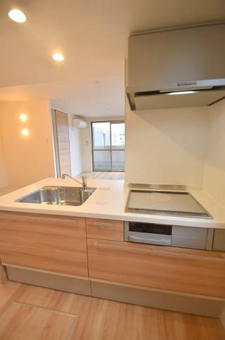 キッチン　3口対面IHシステムキッチン