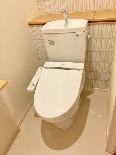 トイレ　ウォシュレット完備