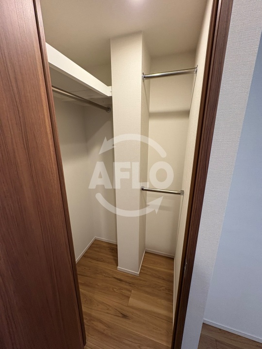 収納　プラウドタワー北浜　クローゼット