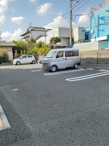駐車場　駐車場完備です
