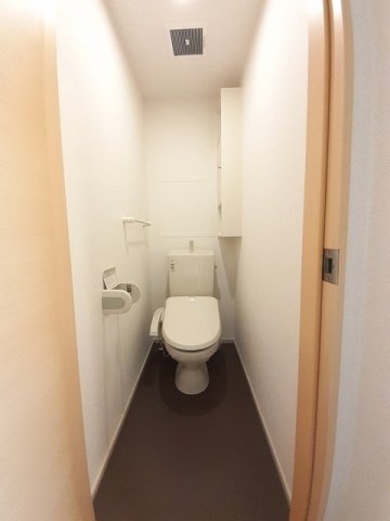 トイレ　落ち着いたトイレです