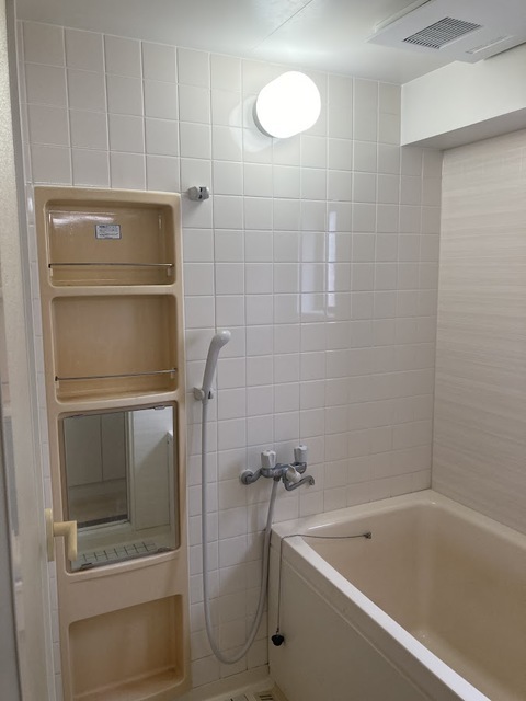 バス・シャワールーム