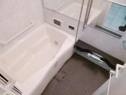 バス・シャワールーム　リーガルあみだ池新町　浴室換気乾燥暖房機付バスルーム