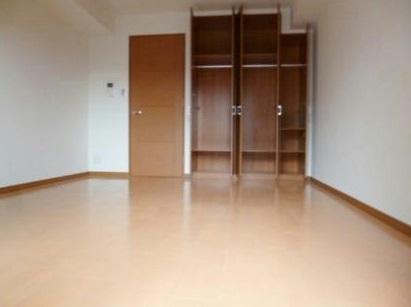 居室・リビング　リーガルあみだ池新町　洋室