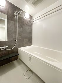 バス・シャワールーム　お風呂で日々の疲れを落としましょう