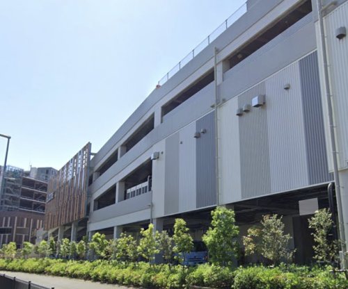 ショッピングセンター　COTOE流山おおたかの森（ショッピングセンター）まで877m