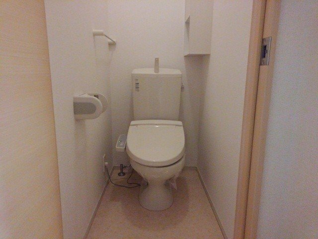 トイレ　清潔感のあるトイレです