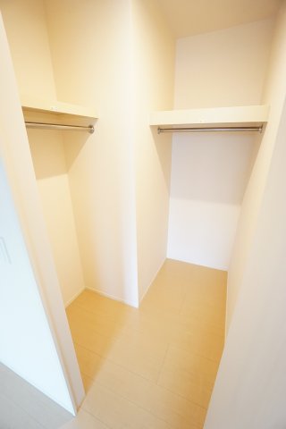 収納　同物件、反転タイプの写真です。