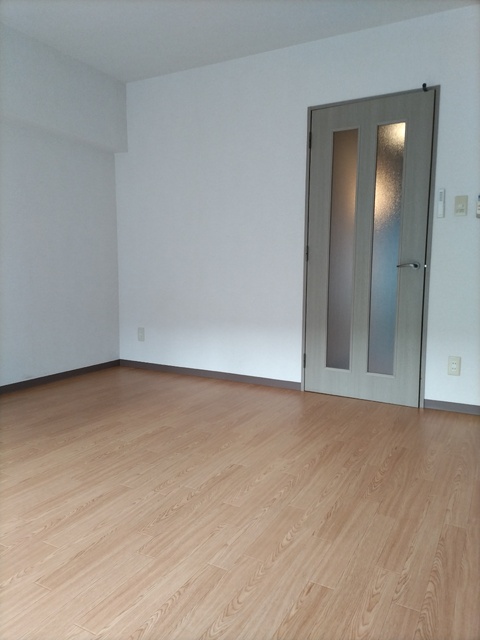 その他部屋・スペース　洋室９．８帖※同タイプ参考写真