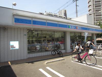 コンビニ　ローソン粉浜西3丁目店（コンビニ）まで59m