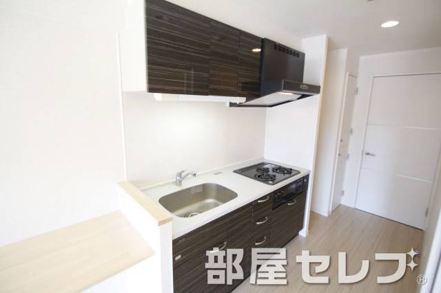 キッチン　システムキッチン。