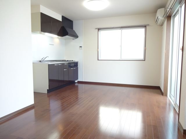 居室・リビング　エアコン・照明付きリビング