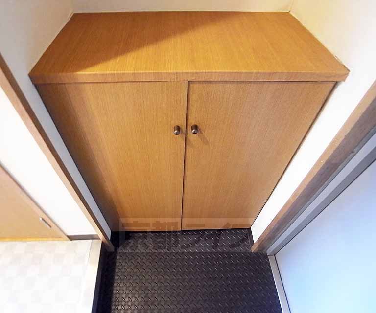 玄関　シューズボックス付きです。