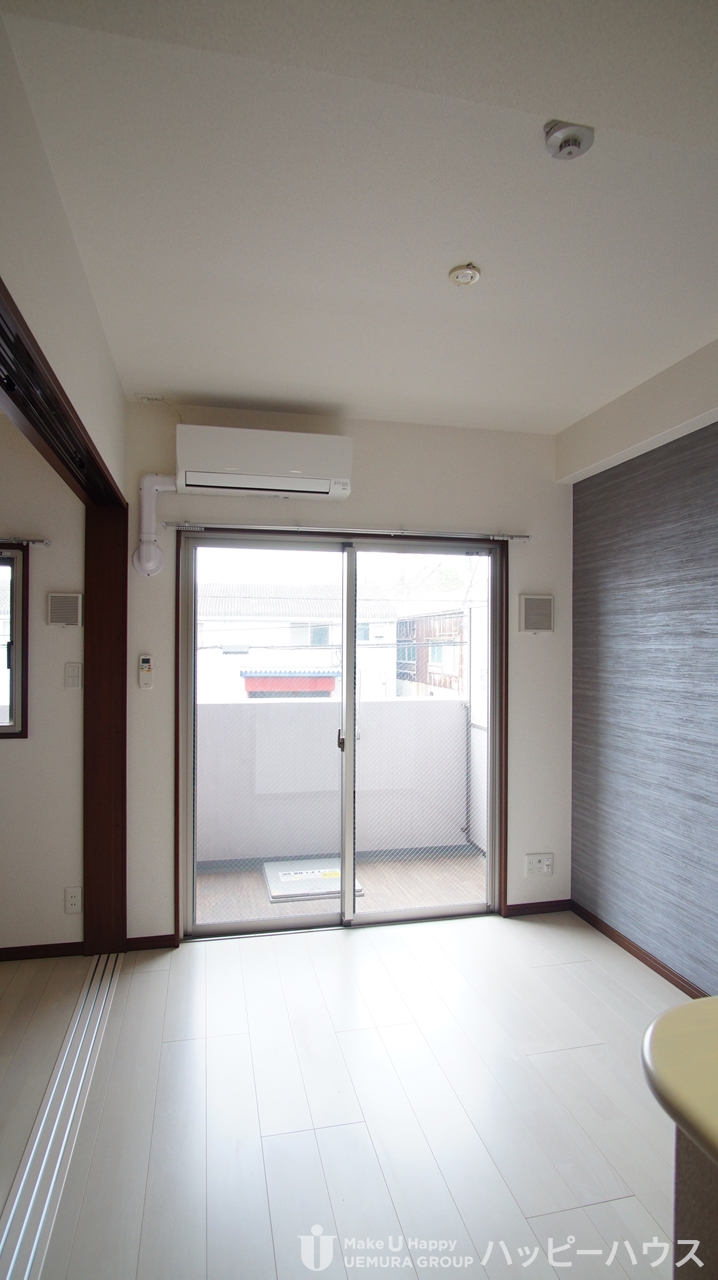 居室・リビング　別号室参考写真