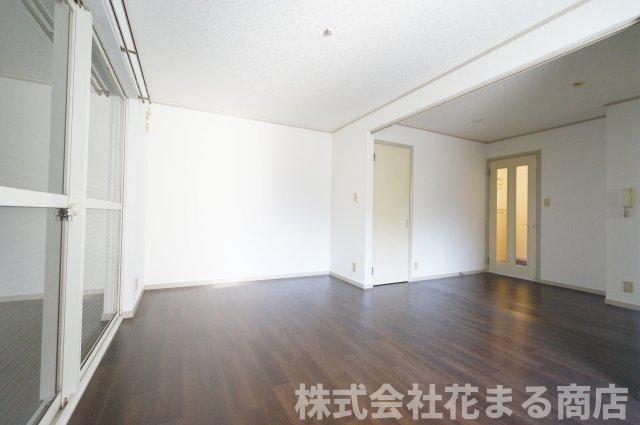 居室・リビング　物件、駅でお待ち合わせでのご案内歓迎！