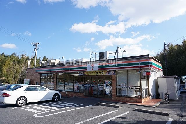 コンビニ　セブンイレブン 日進梨子ノ木店（コンビニ）まで5902m