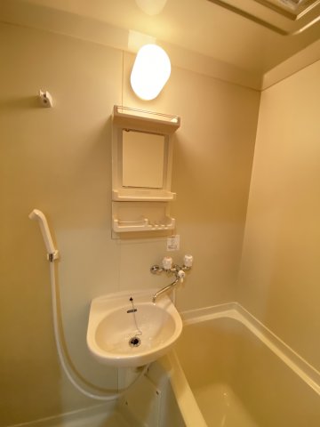 洗面設備　忙しい朝には欠かせない洗面所です