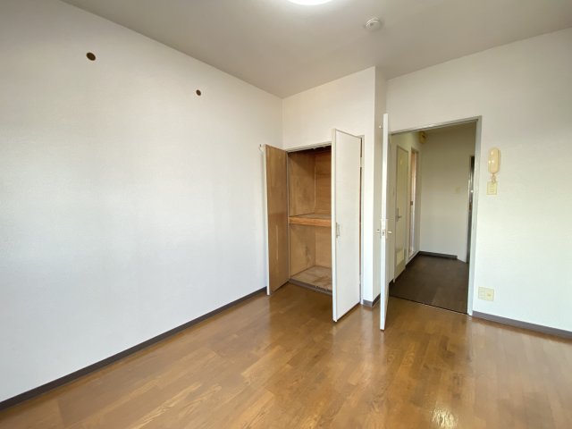 居室・リビング　ゆったりとした居間です