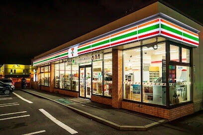 コンビニ　セブンイレブン札幌西町北店（コンビニ）まで486m
