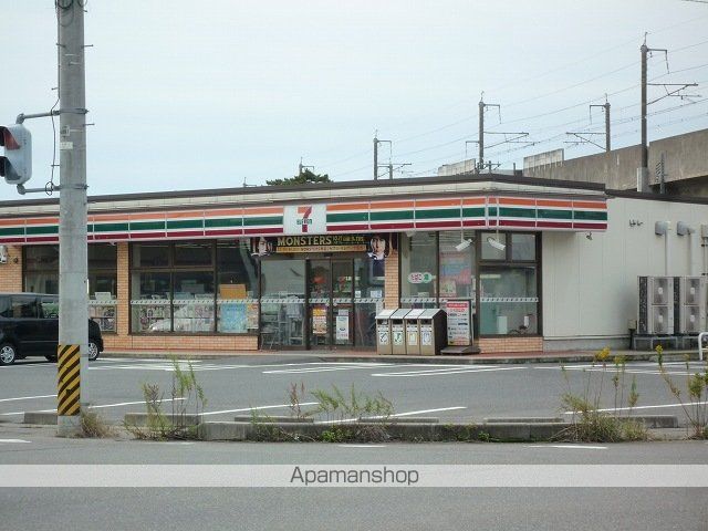 コンビニ　セブンイレブン新潟山田店（コンビニ）まで700m