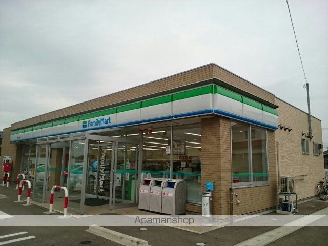 コンビニ　ファミリーマート新潟立仏店（コンビニ）まで1200m