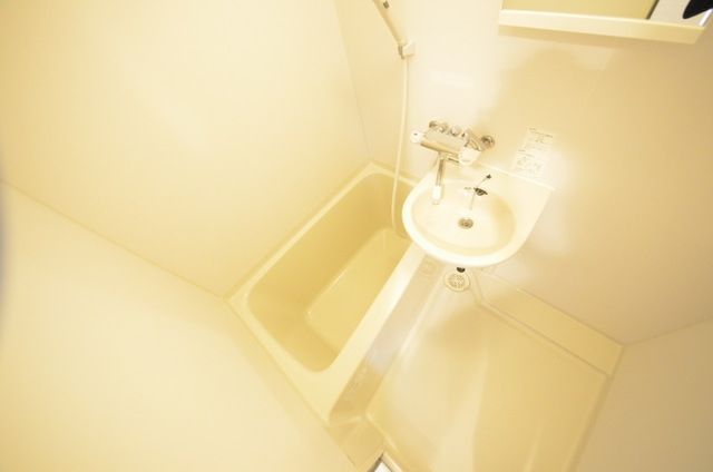 バス・シャワールーム　バス