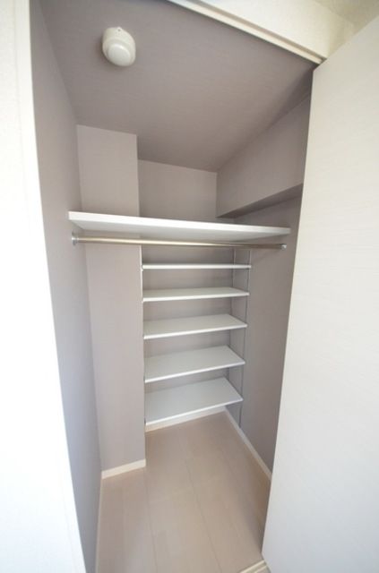 収納　クローゼット