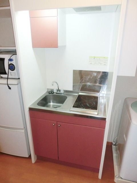 キッチン　お掃除のしやすいシステムキッチン。