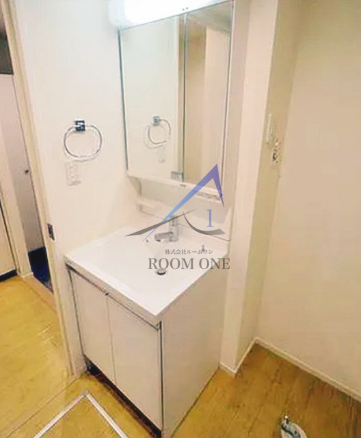 洗面設備　洗面台です。