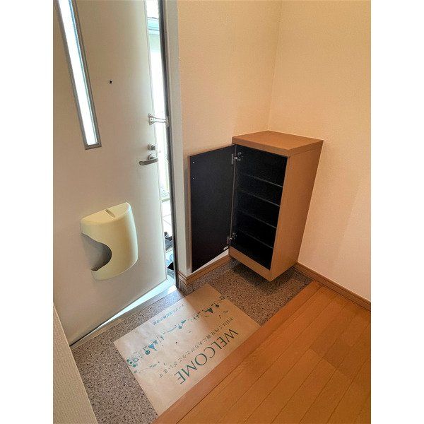 玄関　お問合せはタウンハウジングまで！※現地待合わせ相談可能