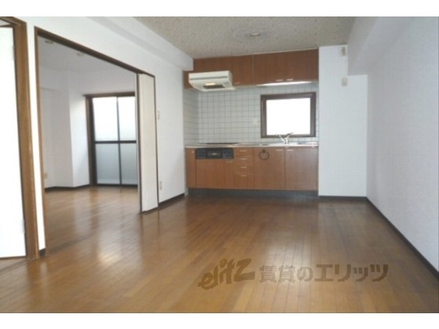 居室・リビング　リビング