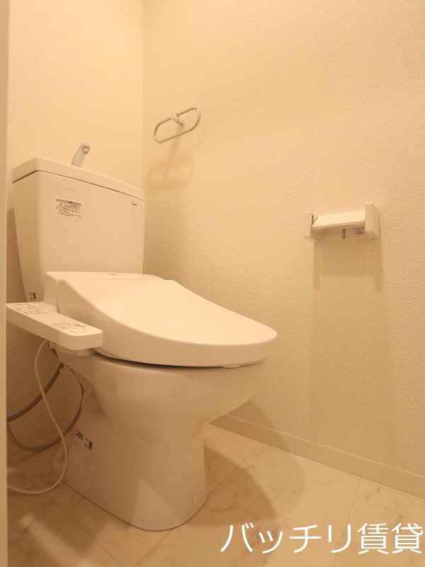 トイレ　画像は同シリーズタイプの為、参考写真になります。