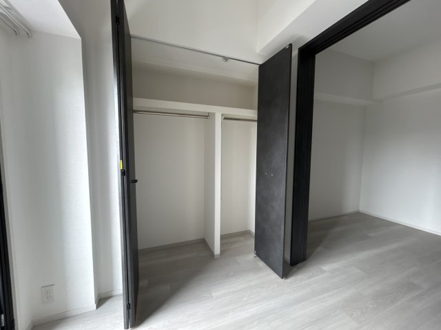 収納　同物件別号室の写真です。