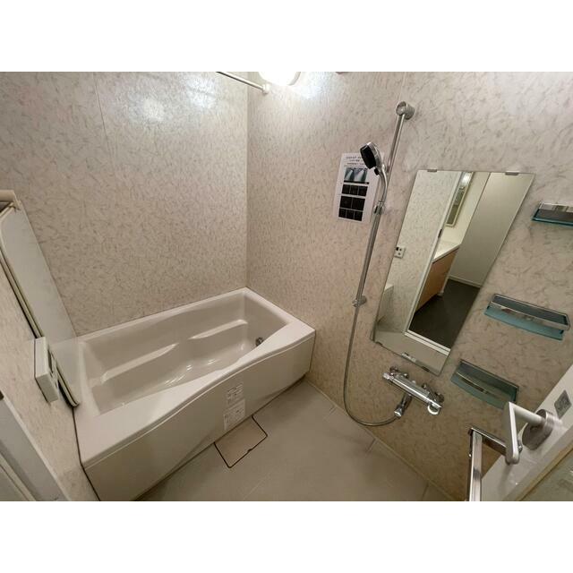 バス・シャワールーム　きれいなお風呂です