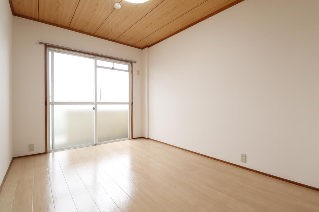 その他　6.0帖の洋室です♪