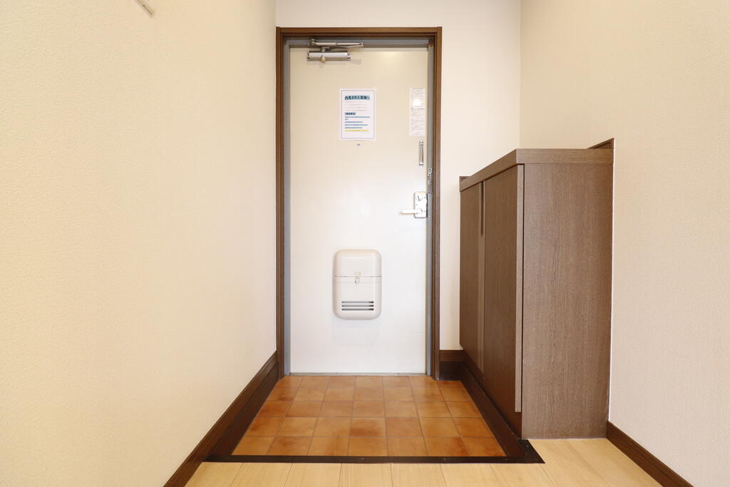 玄関　靴箱付き玄関です♪