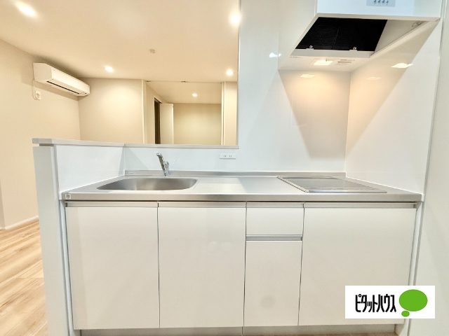 キッチン　ＩＨ二口コンロ