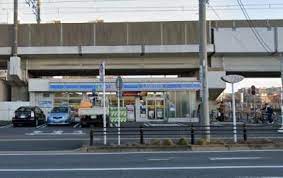 コンビニ　ローソン 浦安入船店（コンビニ）まで621m