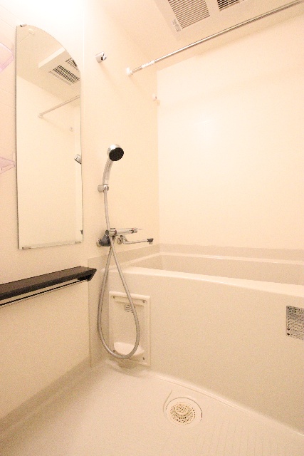 バス・シャワールーム　※別室の参考写真の為、現況優先です。