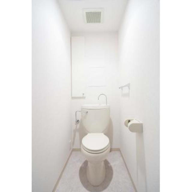 トイレ　コンパクトで使いやすいトイレです