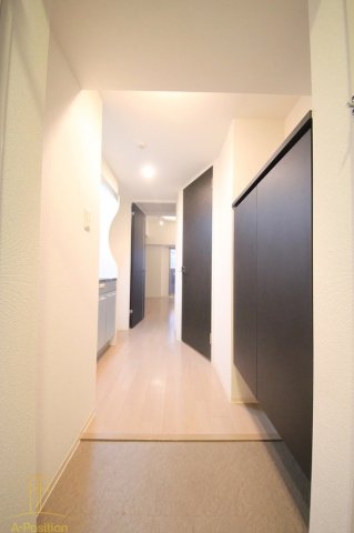 玄関　SERENiTE本町エコート