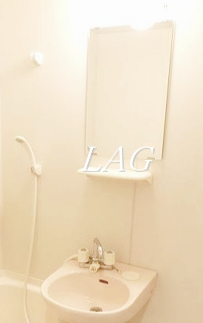 洗面設備　洗面台です。