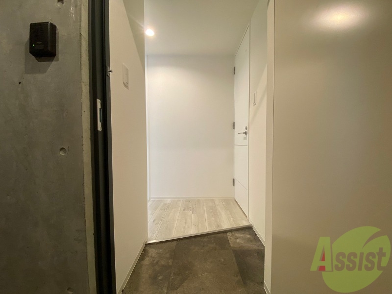 玄関　玄関の様子です。明るい印象ですね。気分もあがりそう。