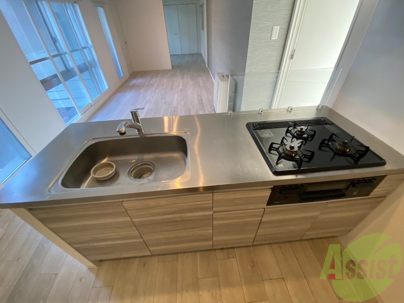 キッチン　キッチンはスペースも広々していて使いやすそうですよ！