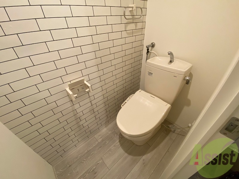 トイレ　ウォシュレット機能がついたトイレ。安心して使用できますね。