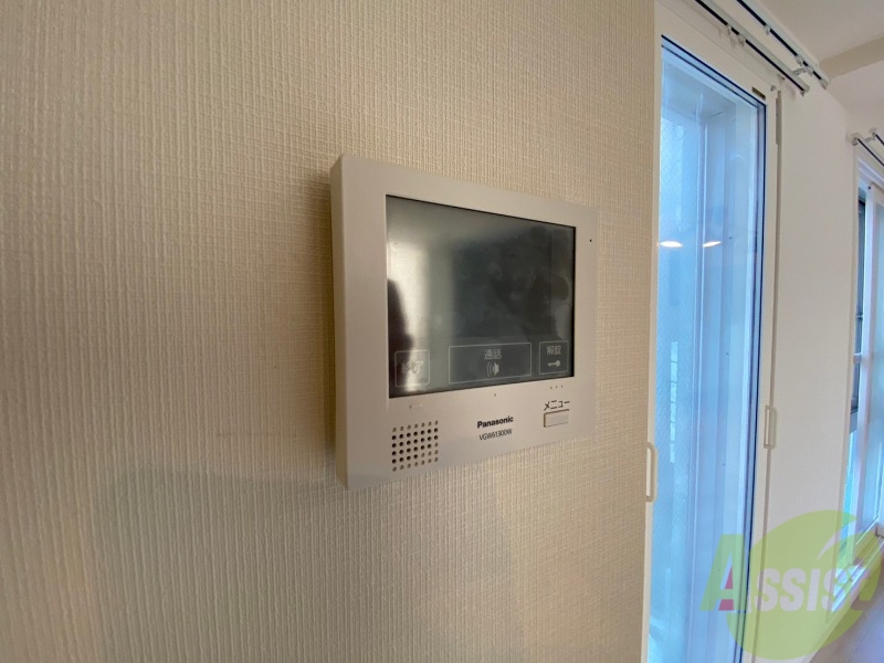 セキュリティ　ＴＶモニター付インターホンです。来客者の顔が見えるので安心！