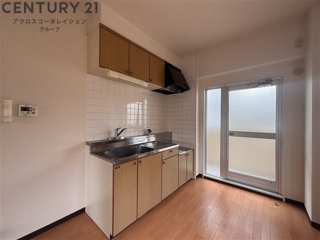 キッチン　壁付けキッチンでスペースを有効活用できます！