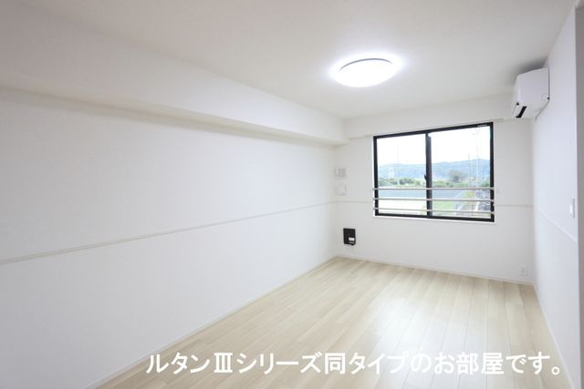 居室・リビング　※同タイプの写真になります