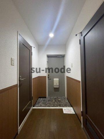 玄関　写真は別部屋