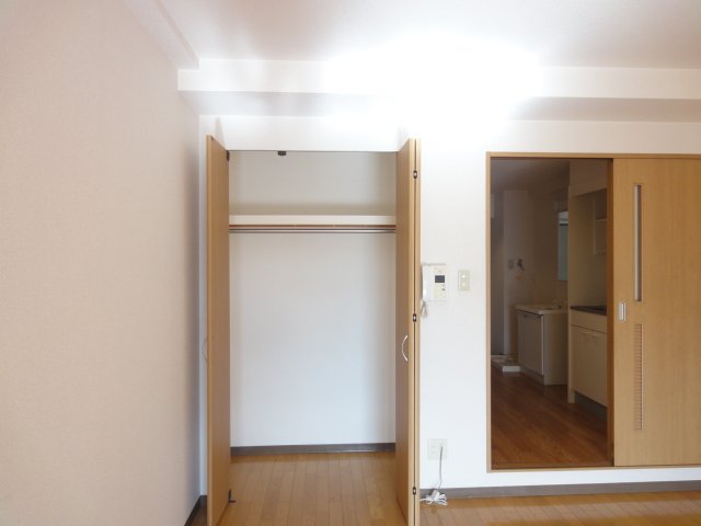 収納　同物件別号室の写真